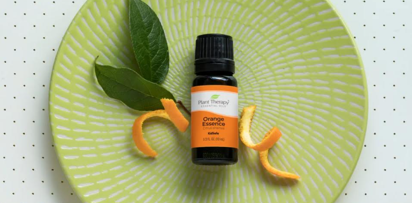 Brighten Your Day Naturally With Our Oil Of The Month: Orange Essential Oil Brighten Your Day Naturally With Our Oil Of The Month: Orange Essential Oil